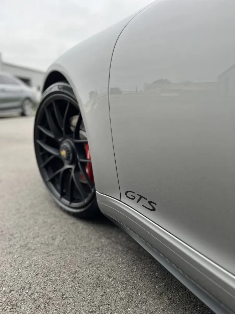 porsche-carrera-gts-2